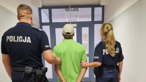 Wizytę policjantów próbował przeczekać w szafie