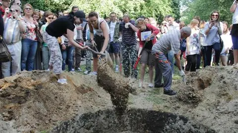 Zakopali pracę Ai Weiweia w Parku Rzeźb