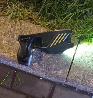 Mężczyźni przebrali się za policjantów