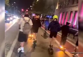 Nastolatki na hulajnogach terroryzują pieszych. "Zakładają pełne kaski i czują się bezkarni"