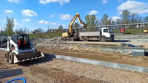 Na Żeraniu powstaje parking na 235 samochodów