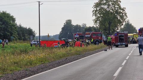 Zginęły dwie osoby, a cztery zostały ranne. Prokuratura bada wątek trzeciego auta