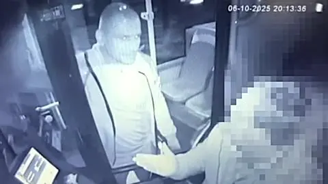 Zaatakował kierowcę autobusu i groził mu