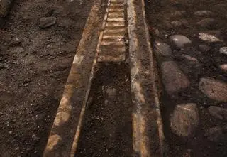 Kiedyś była tu elektrownia tramwajowa, teraz jest muzeum. Spod asfaltu wyłoniły się tory