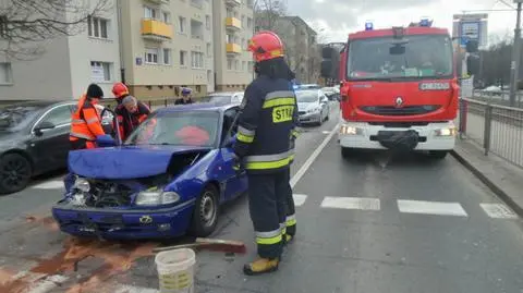 Zderzenie na Grójeckiej. Duże utrudnienia