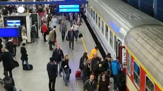 Po 16:00 na Dworcu Centralnym zrobiło się tłoczno