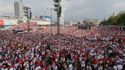 Tłumy w strefie kibica oglądały mecz otwarcia
