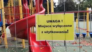 Część placu zabaw w Parku Żeromskiego została zamknięta