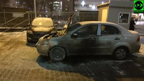 Pożar auta w Mordorze. "Zapalił się w czasie wjazdu"