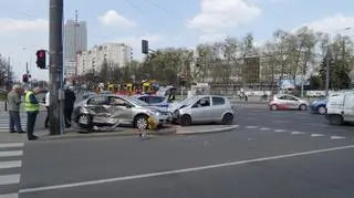 Zderzenie u zbiegu al. Jana Pawła II i ul. Stawki