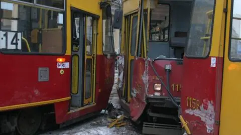 Zderzenie tramwajów w Śródmieściu. Ranny motorniczy