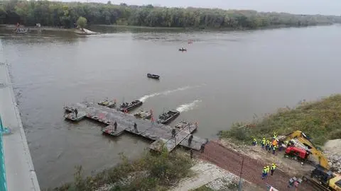 Budowa mostu ruszyła we wtorek rano