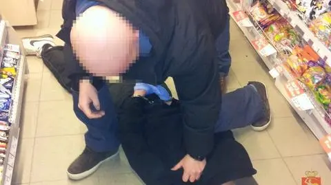 Napadli na sklep z bronią w ręku, wpadli w ręce policjantów