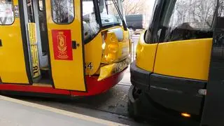 Zderzenie tramwajów na rondzie Starzyńskiego