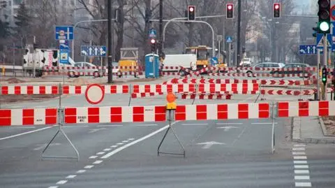 Rura już naprawiona. Sobieskiego wciąż nieprzejezdna