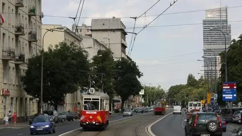 Specjalne autobusy i tramwaj na rocznicę Powstania