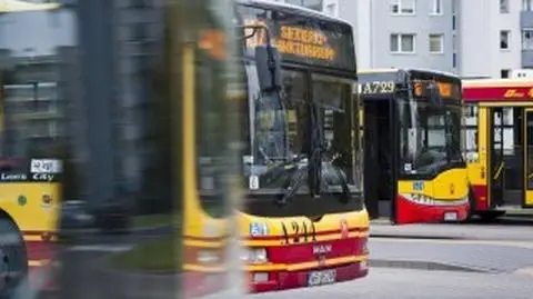 Piątek w komunikacji: specjalny rozkład, zawieszone linie