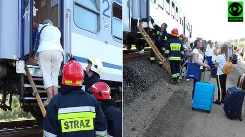 Pociąg zderzył się z koparką na trasie Warszawa-Białystok