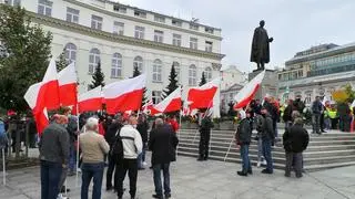 Rolnicy zebrali się na placu Trzech Krzyży