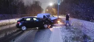 Czołowe zderzenie na Zabranieckiej 