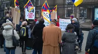 Protest przed ambasadą