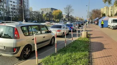 Tłoczno wokół cmentarzy. Przy Bródnowskim i Północnym korki