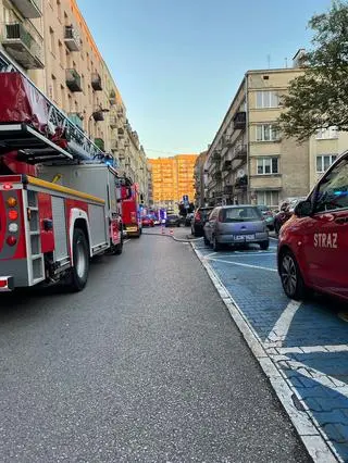 Pożar w kamienicy przy ulicy Tarchomińskiej