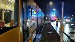 Rowerzystka ranna po zderzeniu z tramwajem