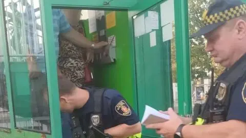 Kilka osób utknęło w windzie