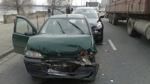 Zderzenie i poważne utrudnienia na Wisłostradzie