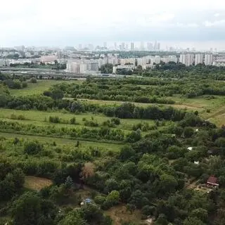 Ma 750 hektarów