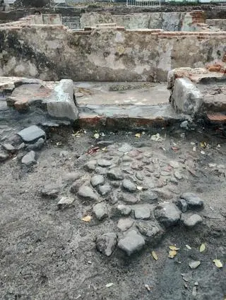 Piwnice XIX-wiecznej kamienicy przy Twardej