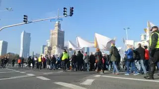 Protest przeciwko budowie linii 400kV