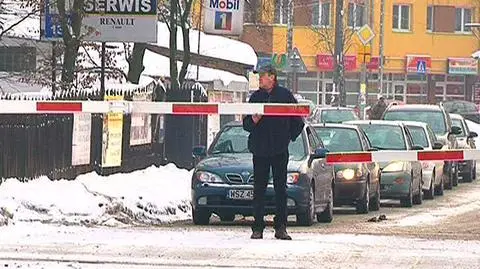 Uszkodzona rogatka w Rembertowie / fot. TVN Warszawa