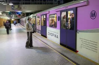 Chopinowski pociąg metra 