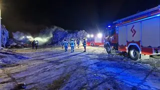 Pożar składowiska odpadów w Sokołowie 