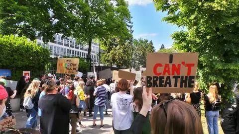 Protest pod ambasadą USA