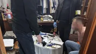 Policja rozbiła grupę handlującą lekami z morfiną