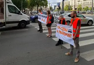 "Opór uliczny, transport publiczny". Ostatnie Pokolenie wznawia blokady