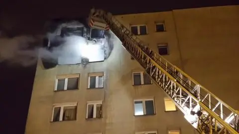 Pożar na Targówku. "Mieszkanie doszczętnie spłonęło" 