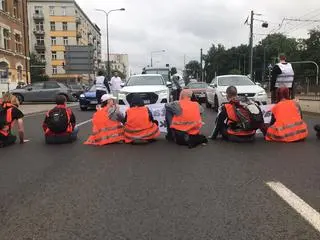 Aktywiści zablokowali aleję "Solidarności"