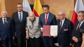 Uczestnicy konferencji prasowej zapowiadającej program obchodów 81 rocznicy wybuchu Powstania Warszawskiego