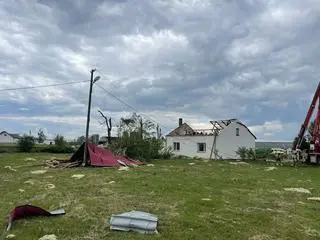 Zniszczenia po nawałnicy w okolicach Płocka