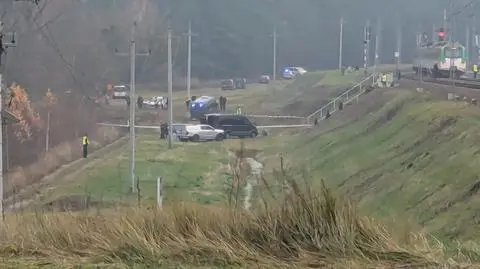 Uszkodzony fragment torów na stacji PKP Mika