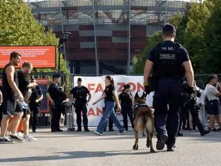 Policyjne zabezpieczenie na stadionie Narodowym 