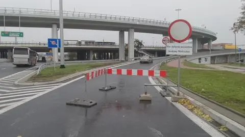 Estakada wciąż zamknięta. Ale kierowcy ignorują znaki