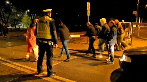 Awaria rogatek sparaliżowała Wesołą. "Policjanci zdecydowali o wyłamaniu szlabanów"