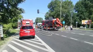 Zderzenie dwóch ciężarówek na Radzymińskiej