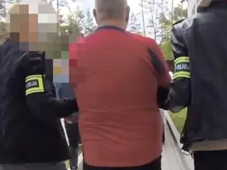 Otwoccy policjanci zatrzymali agresywnego 56-latka