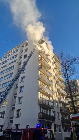 Pożar mieszkania przy ulicy Złotej 